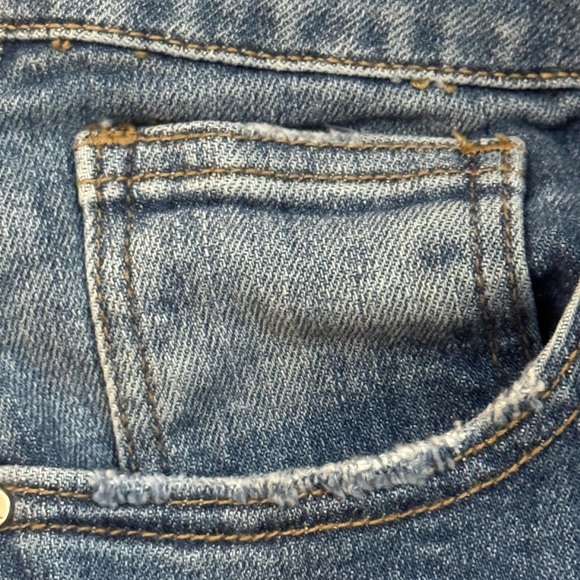 RISEN JEANS Distressed Women Asymmetrical Denim Distressed Shorts - Size Large - Picture 10 of 10